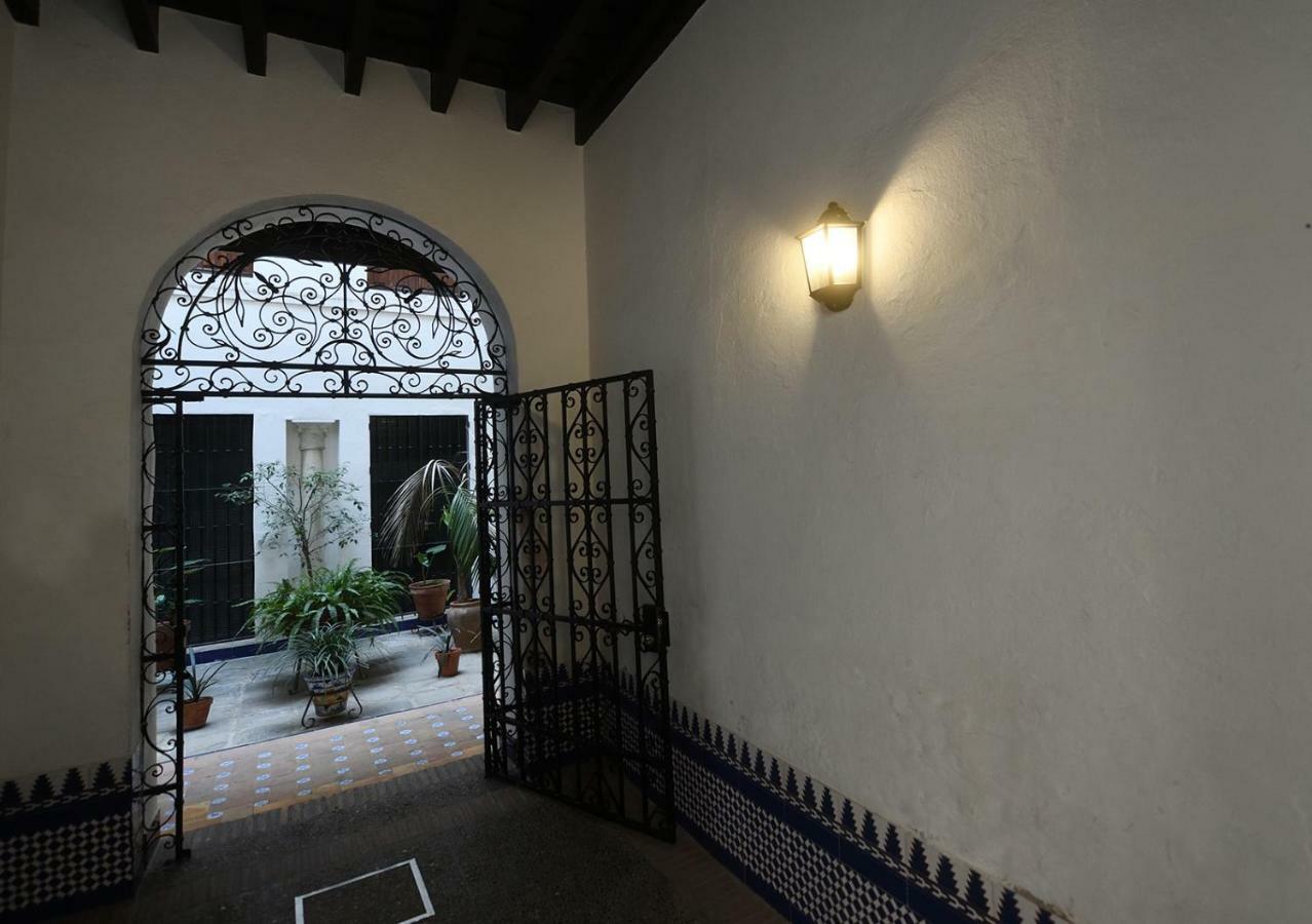 Apartamento Arenal Sevilla Bagian luar foto