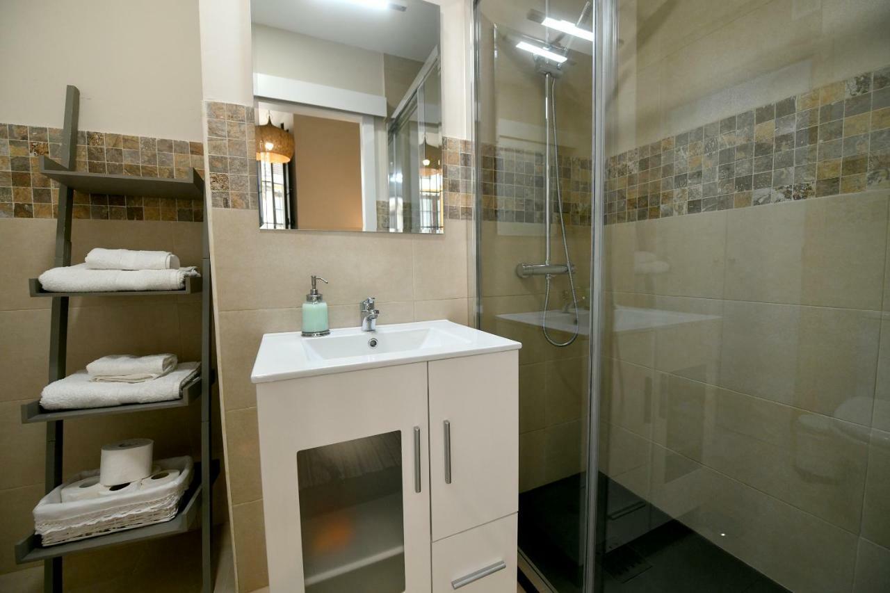Apartamento Arenal Sevilla Bagian luar foto